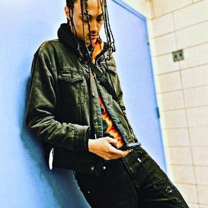 Meet your Posher, Spazzout